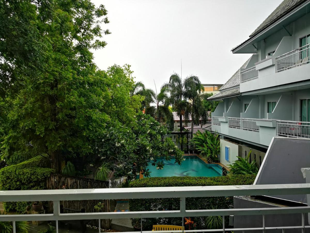 Baan Suksiri Hotel HHQ Buitenkant foto