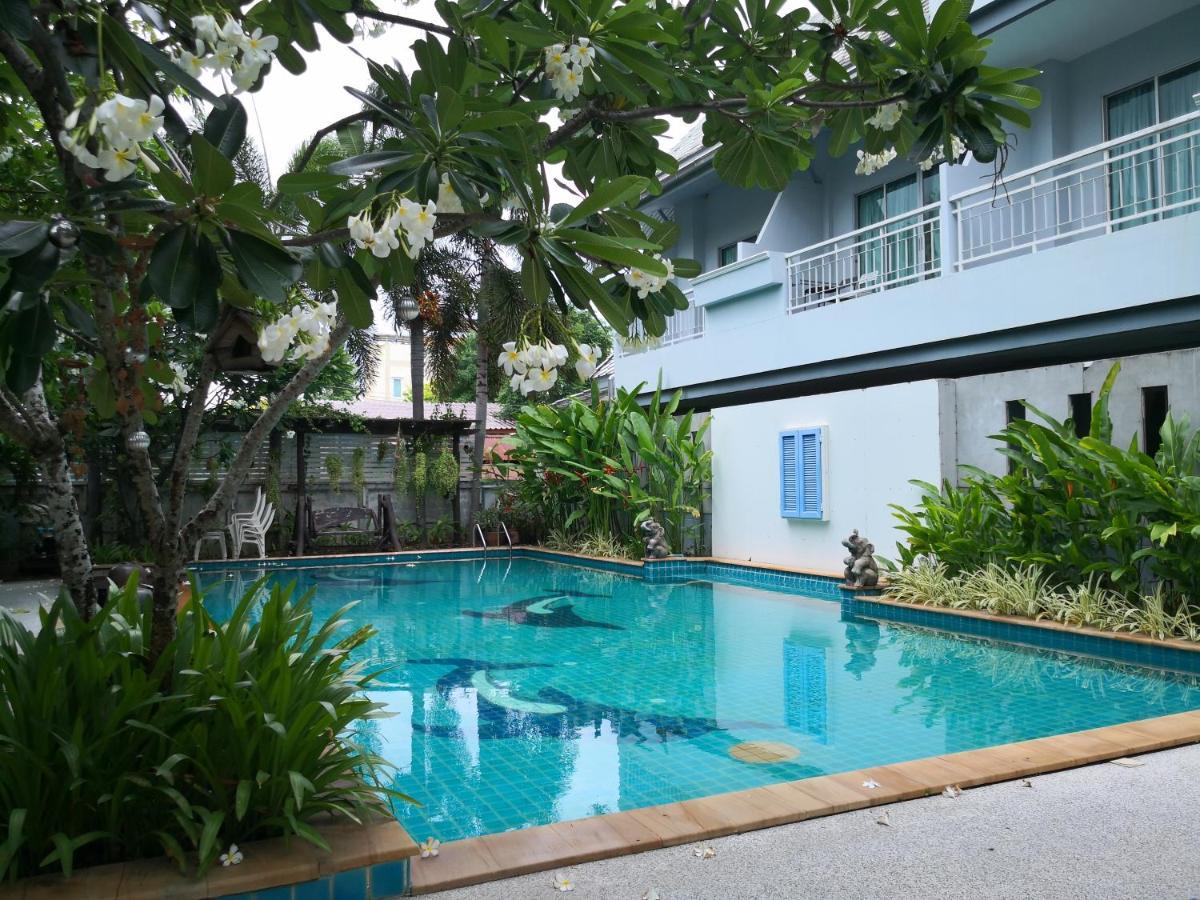Baan Suksiri Hotel HHQ Buitenkant foto