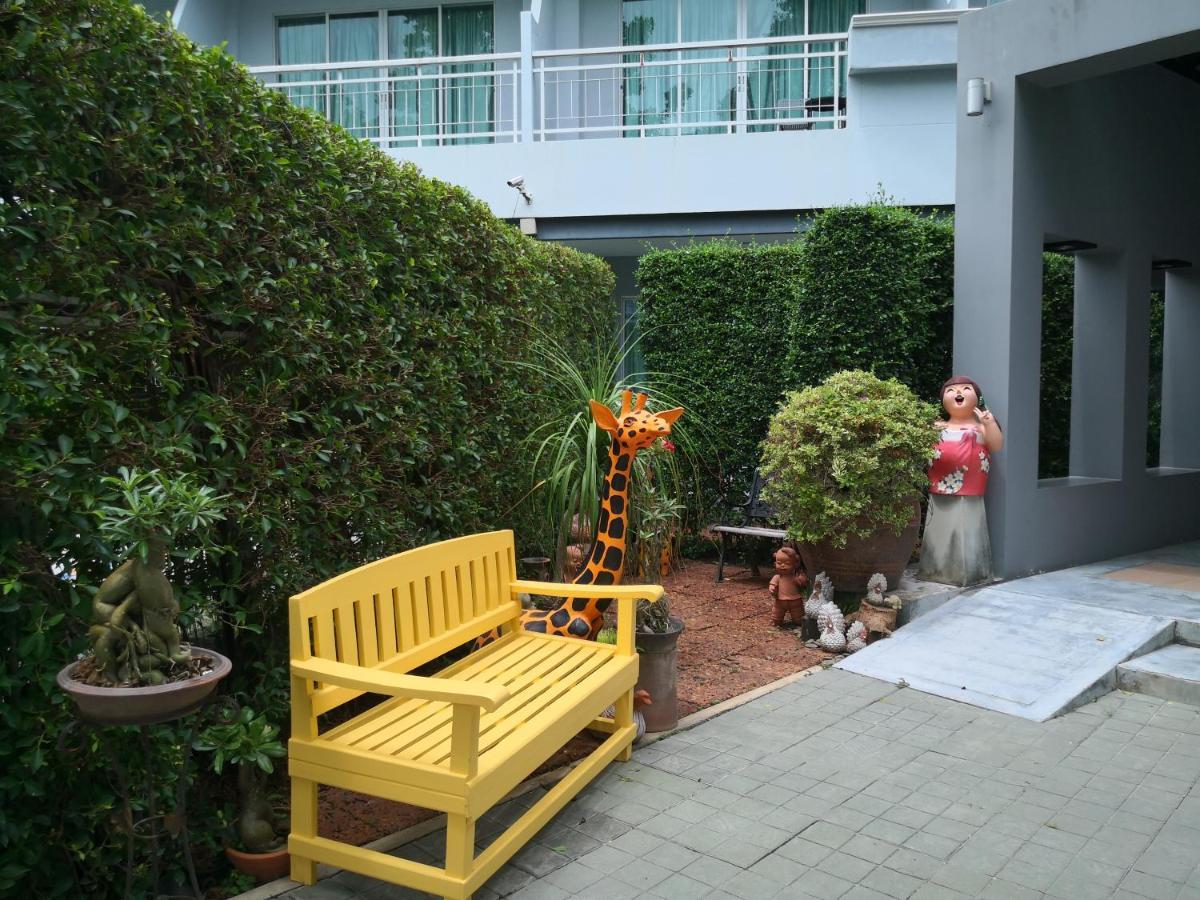 Baan Suksiri Hotel HHQ Buitenkant foto