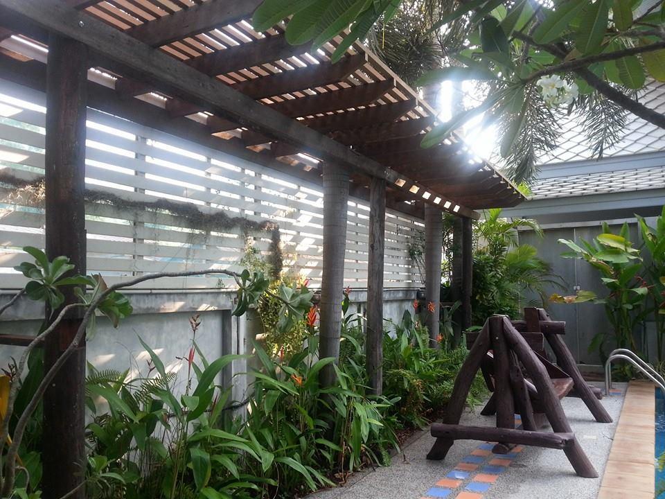 Baan Suksiri Hotel HHQ Buitenkant foto