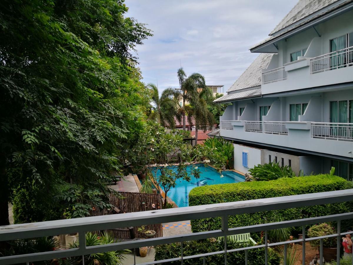 Baan Suksiri Hotel HHQ Buitenkant foto